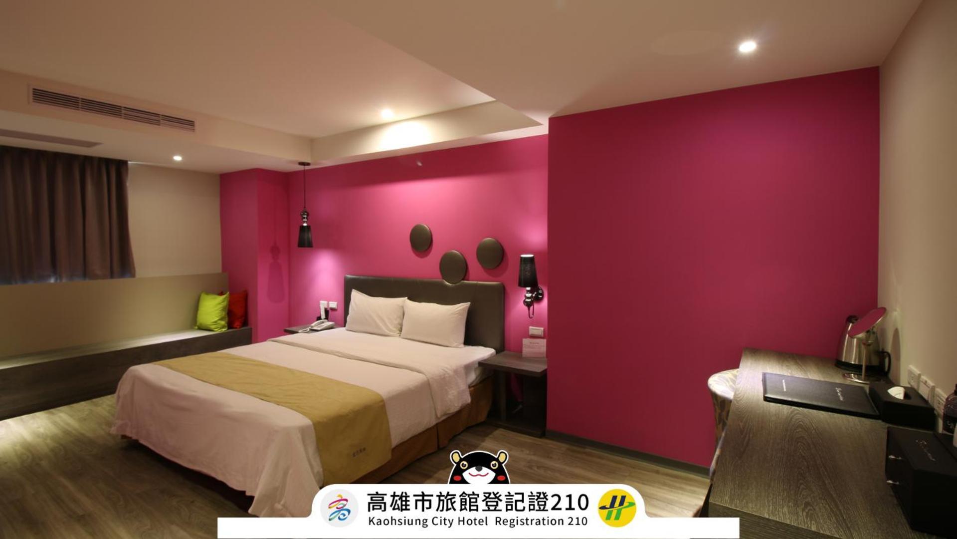 Blue Coast Hotel Kaohsiung Bagian luar foto