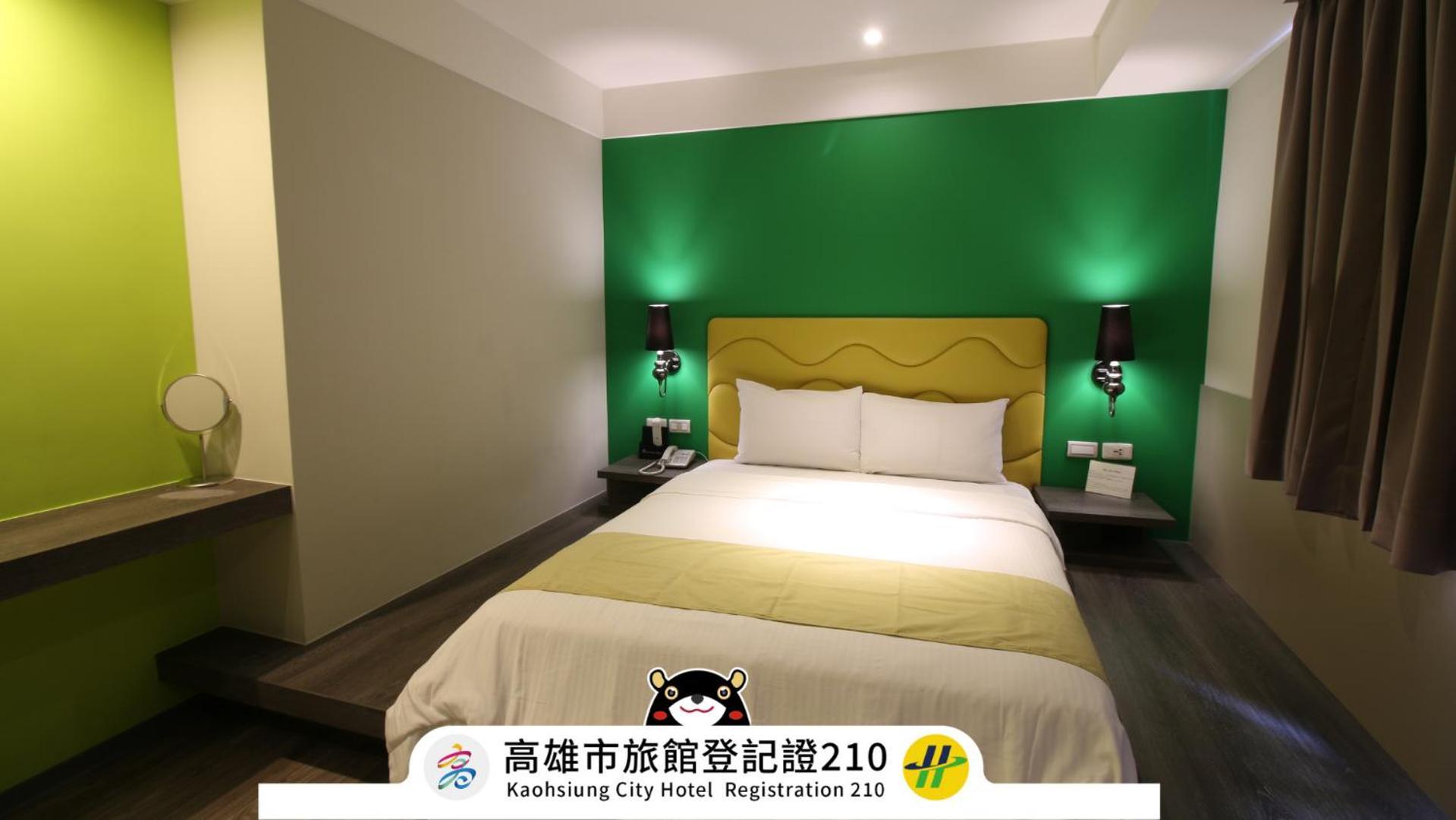Blue Coast Hotel Kaohsiung Bagian luar foto