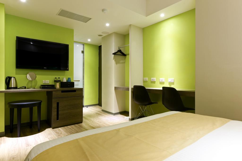 Blue Coast Hotel Kaohsiung Bagian luar foto