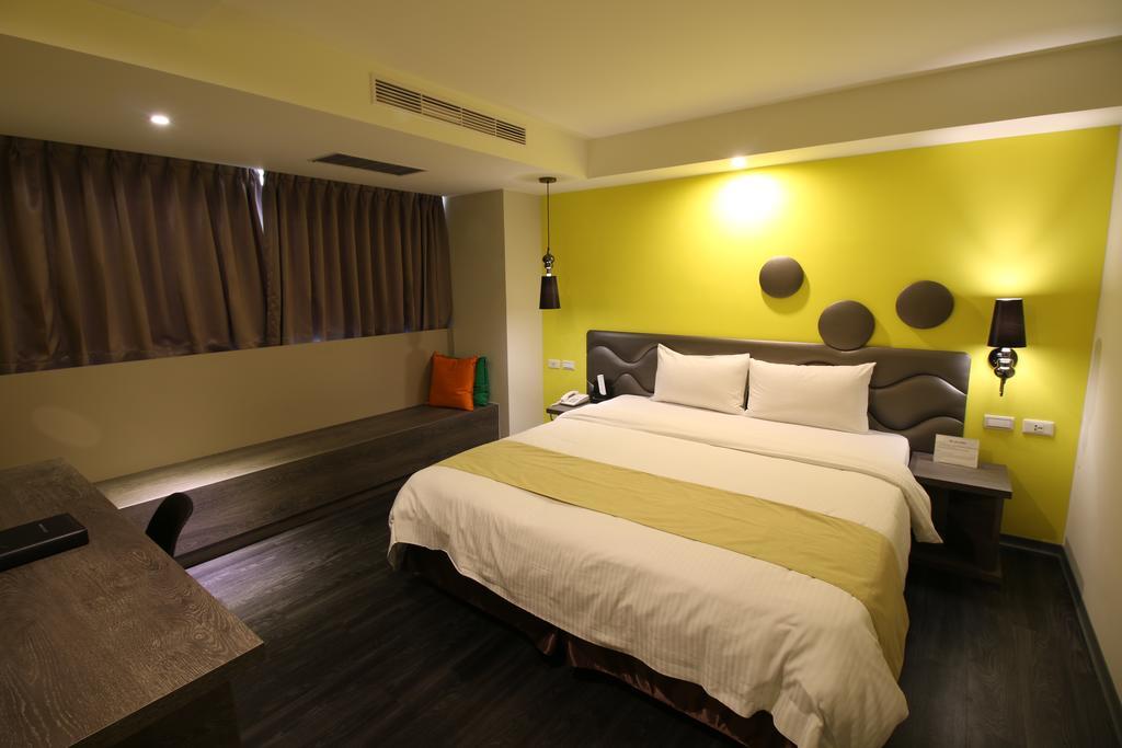 Blue Coast Hotel Kaohsiung Bagian luar foto