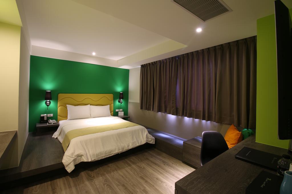 Blue Coast Hotel Kaohsiung Bagian luar foto
