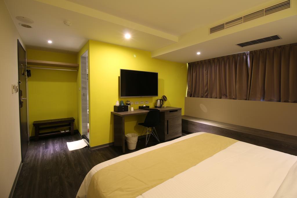 Blue Coast Hotel Kaohsiung Bagian luar foto