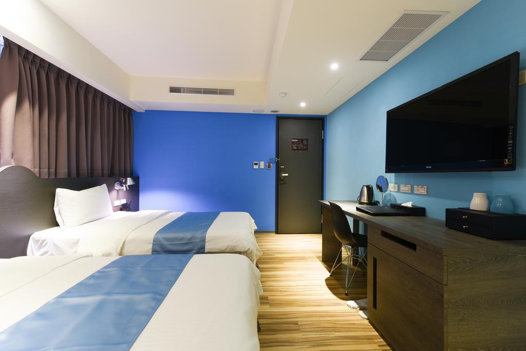 Blue Coast Hotel Kaohsiung Bagian luar foto