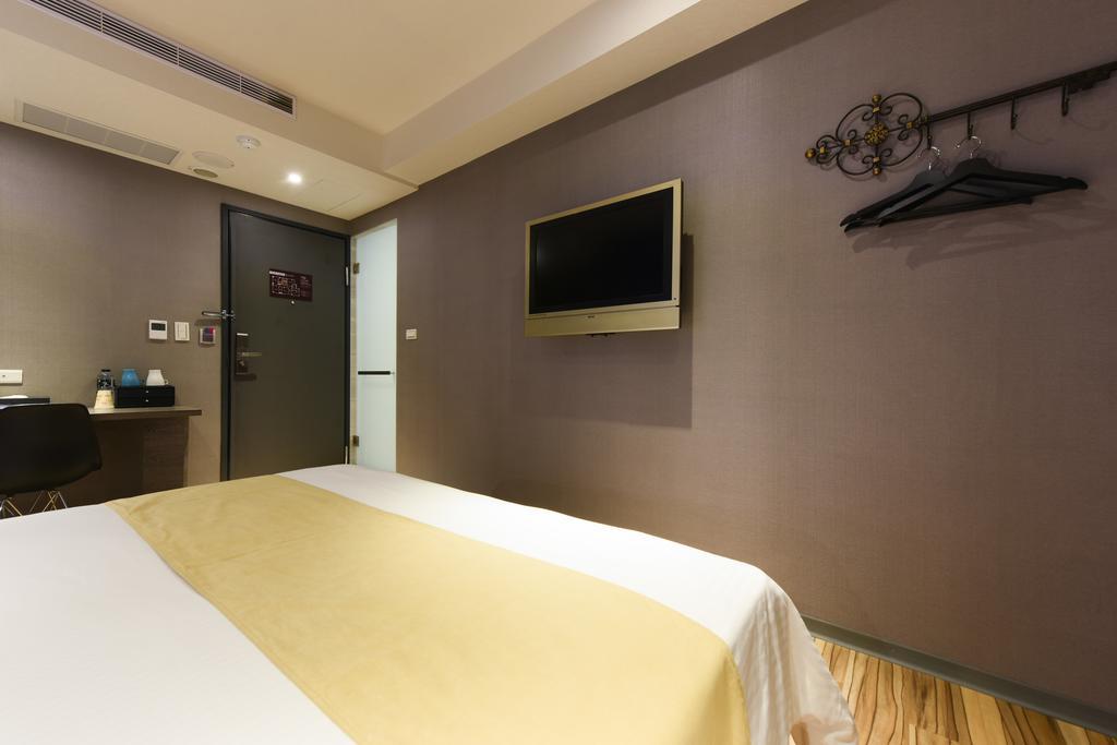 Blue Coast Hotel Kaohsiung Bagian luar foto