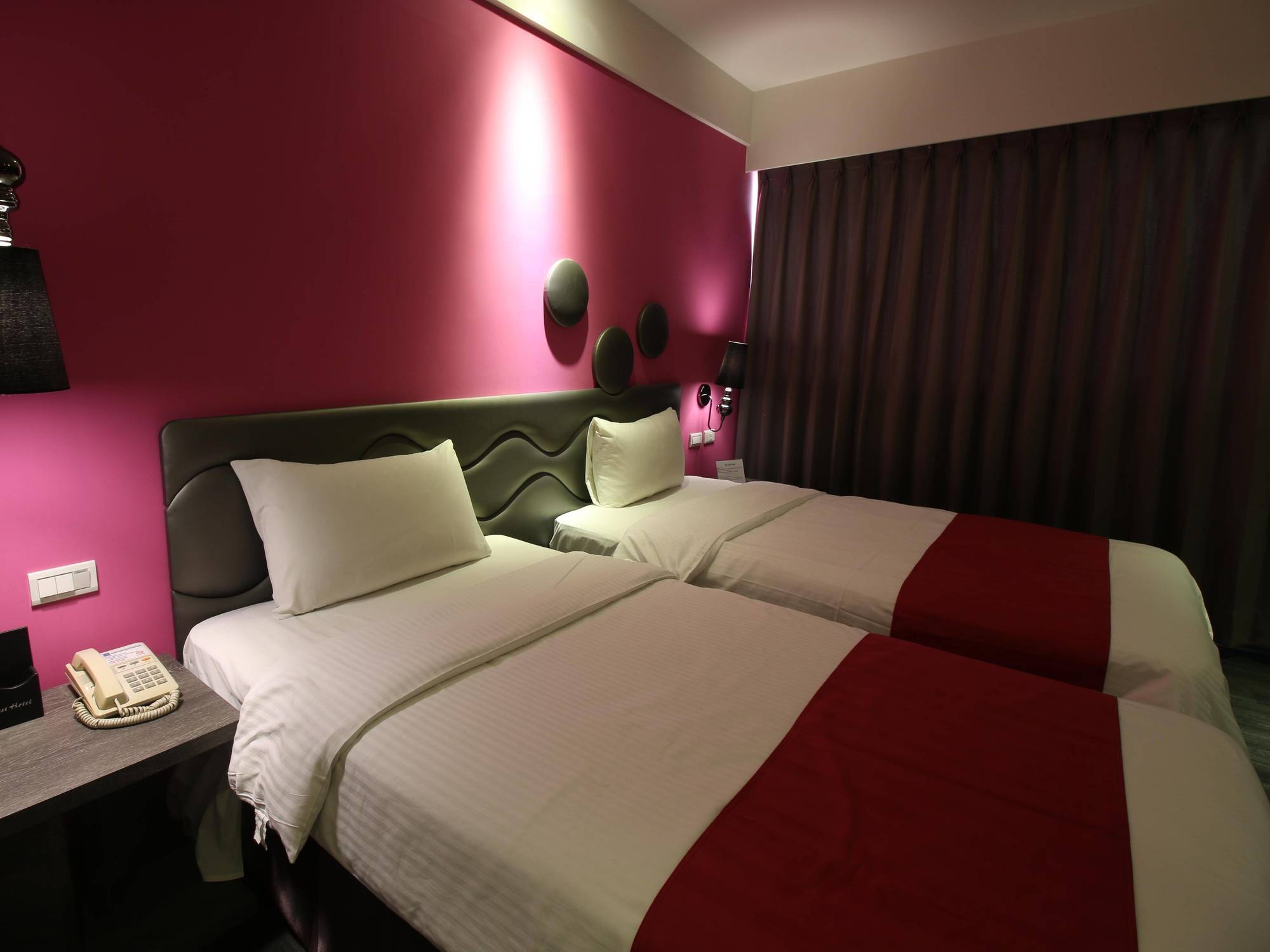 Blue Coast Hotel Kaohsiung Bagian luar foto