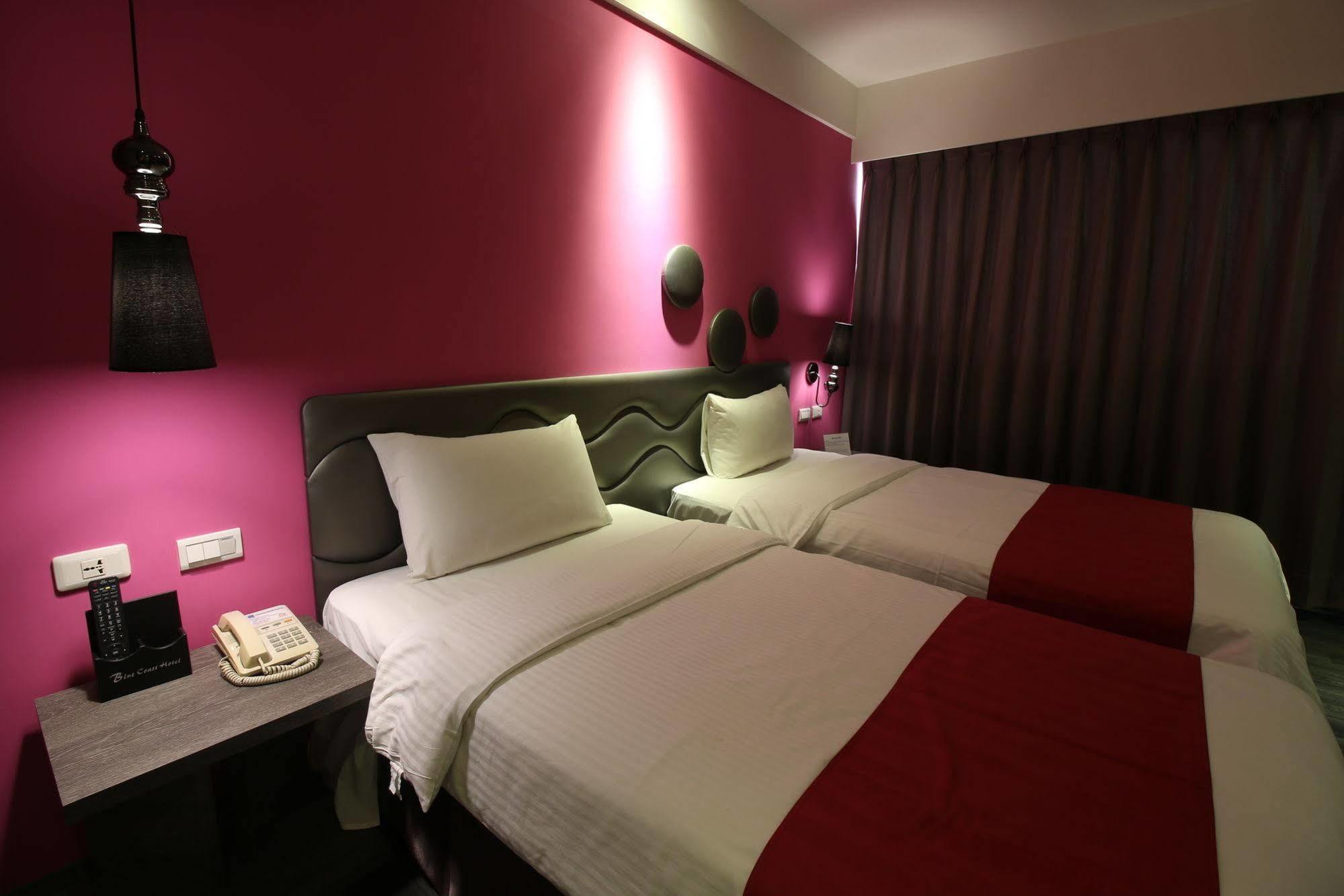 Blue Coast Hotel Kaohsiung Bagian luar foto