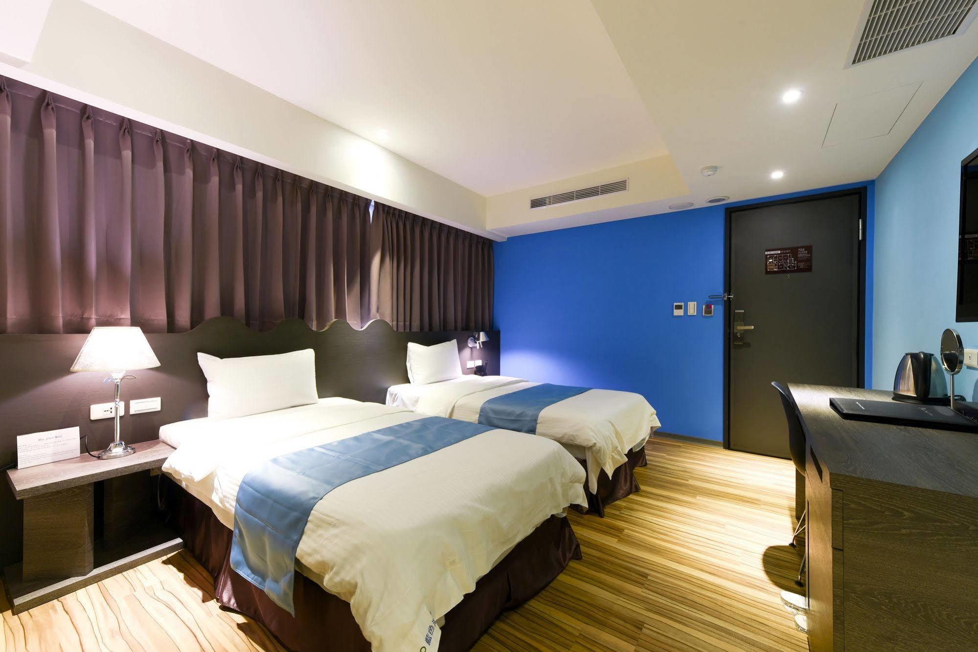 Blue Coast Hotel Kaohsiung Bagian luar foto